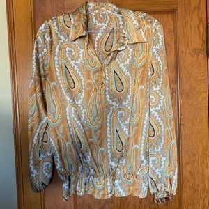 Solitaire paisley long sleeve blouse. Size L